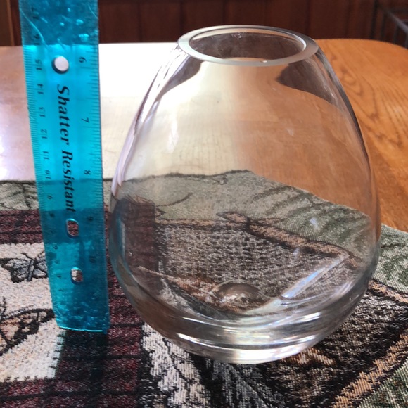 Glass Teardrop bud vase 6” tall - Picture 3 of 6